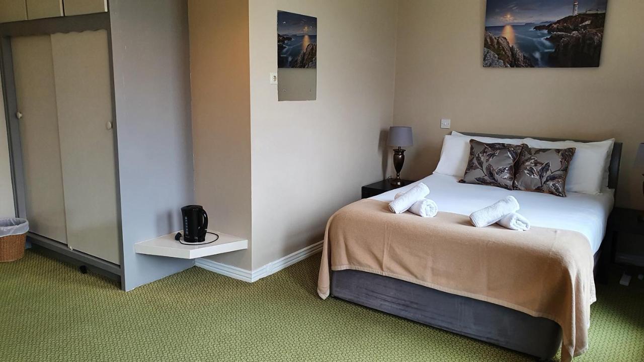 Portfinn Lodge ลีนอน ภายนอก รูปภาพ